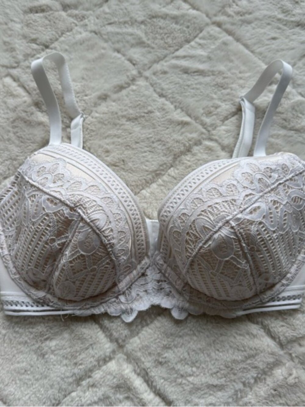 ASOS X Figleaves | Cream Harper Lace Plunge Bra | Size 32F - Picture 3 of 14